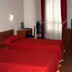 Hotel Avenida De Canarias 2*