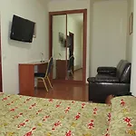Avenida De Canarias Hotel 2*