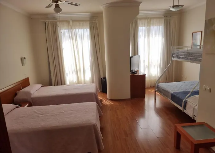 Hotel Avenida De Canarias 2*