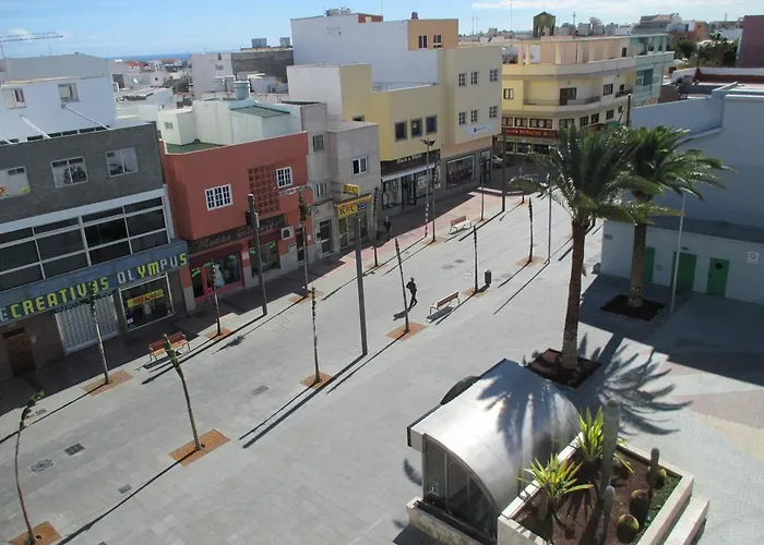 Avenida De Canarias Hotel 2*