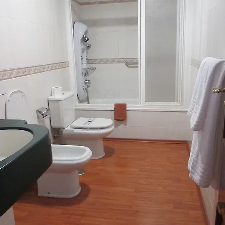 Avenida De Canarias 2*