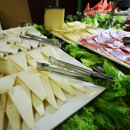 Hotel Avenida De Canarias 2*