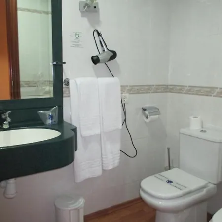 Avenida De Canarias Hotel