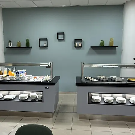 Hotel Avenida De Canarias 2*