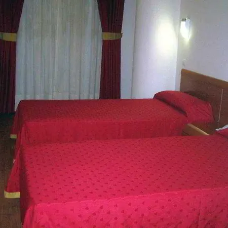 Hotel Avenida De Canarias
